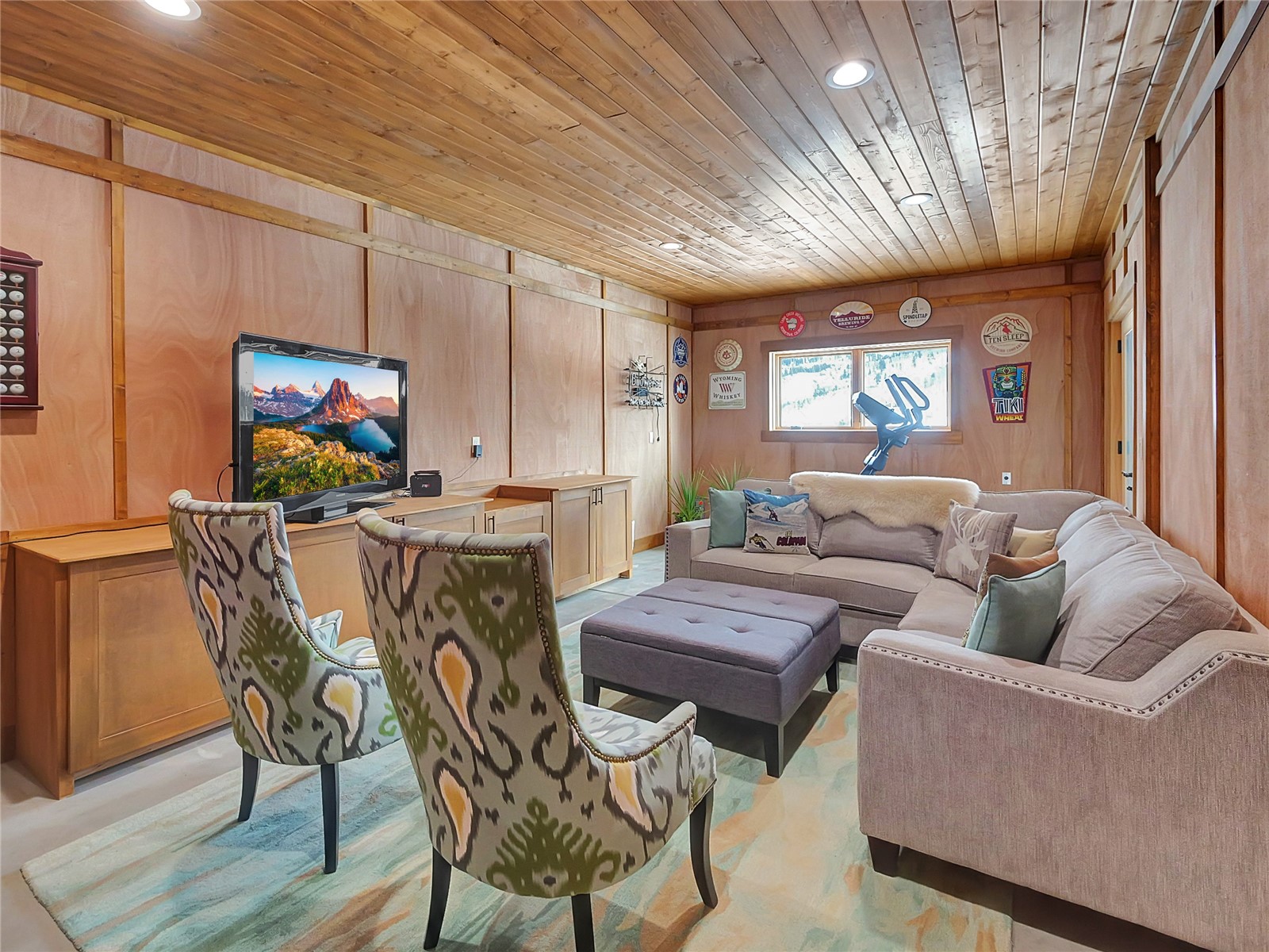 106 Crescent Road Silverthorne, CO 80498 - Photo 25 of 34 Downstairs entertainment / flex room