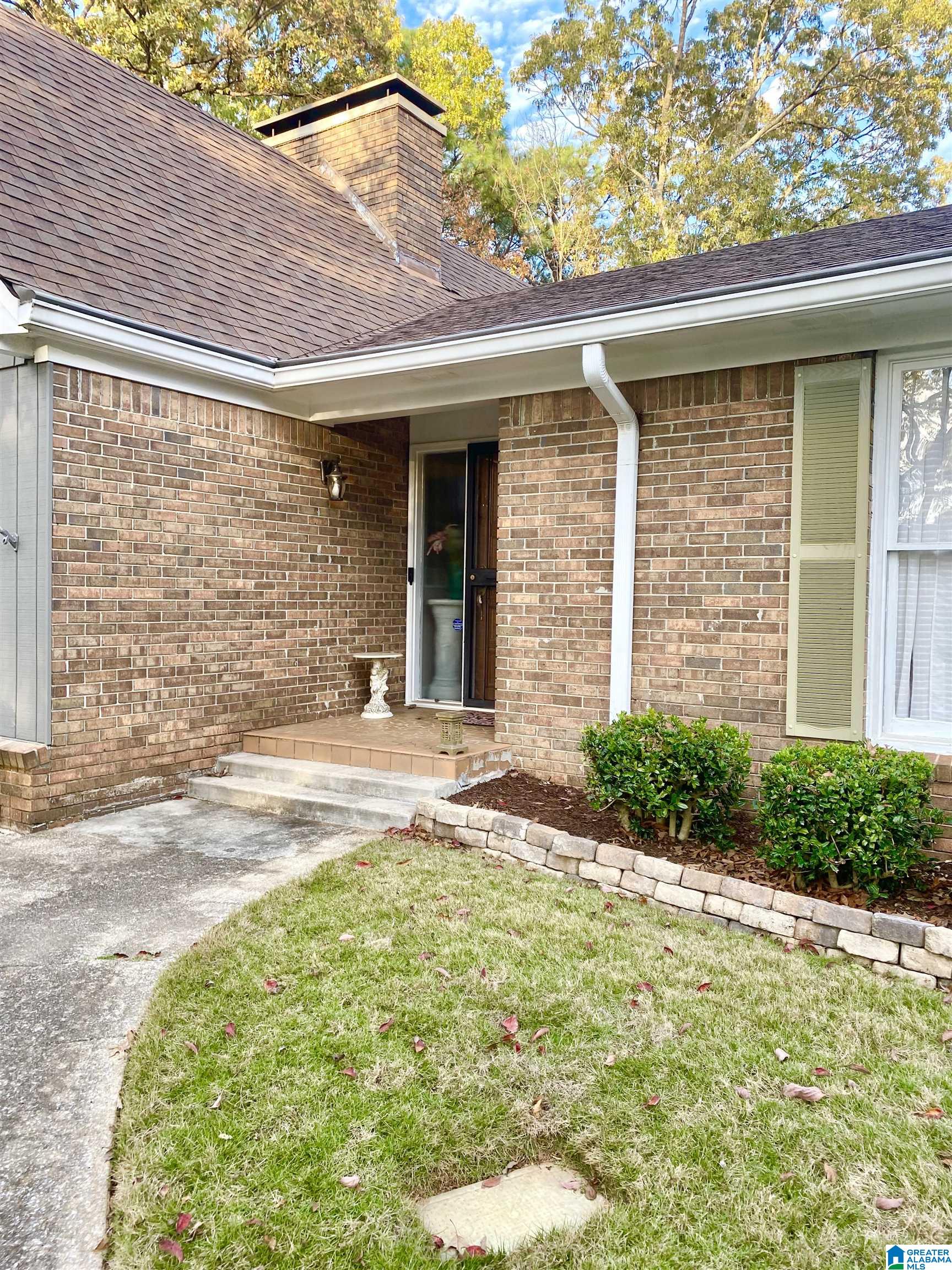 5025 Cameron Road Birmingham, AL 35242 - Photo 2 of 32