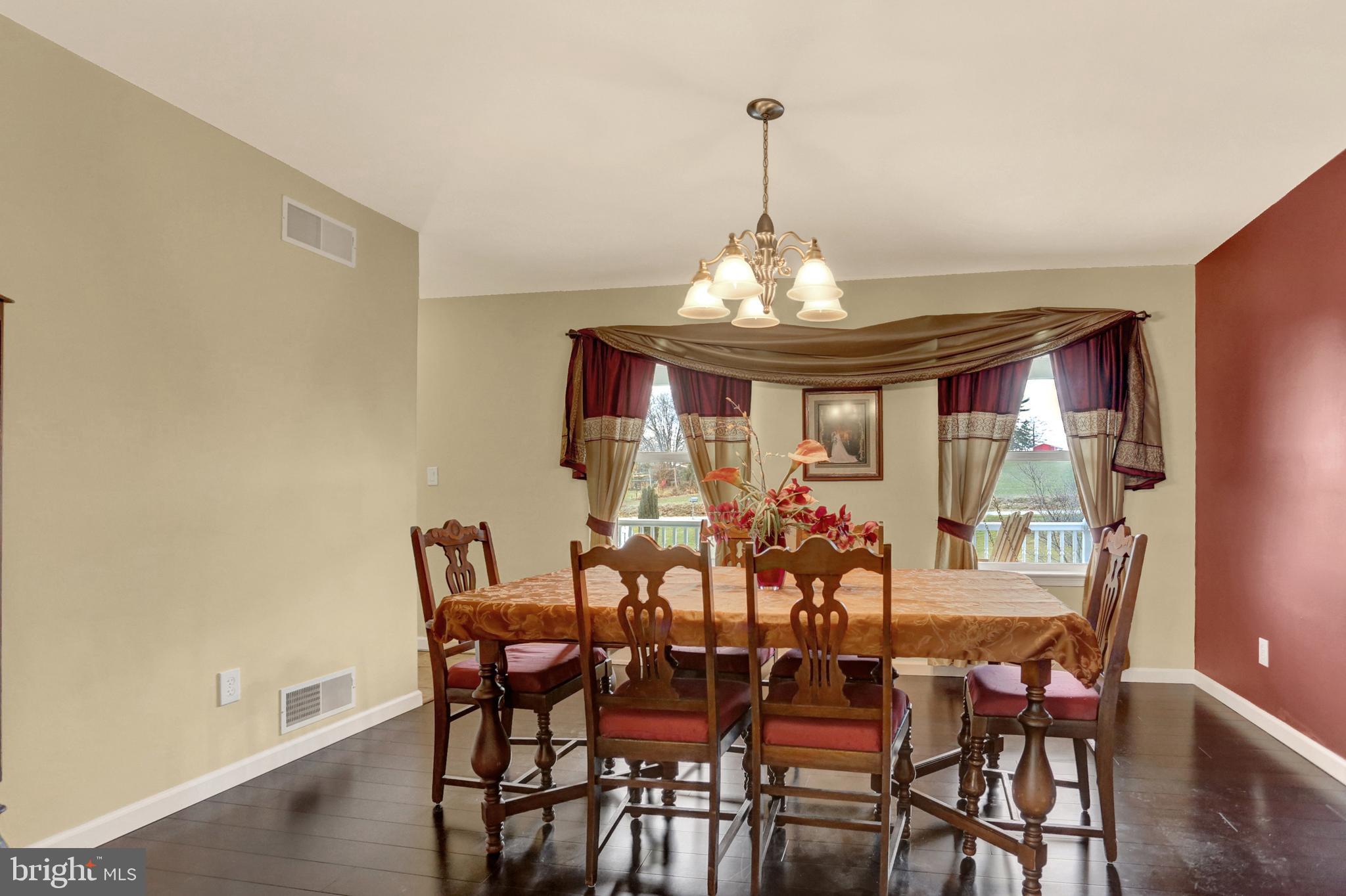 57 Maphelia Road York, PA 17406 - Photo 11 of 59 Gallery Image 11