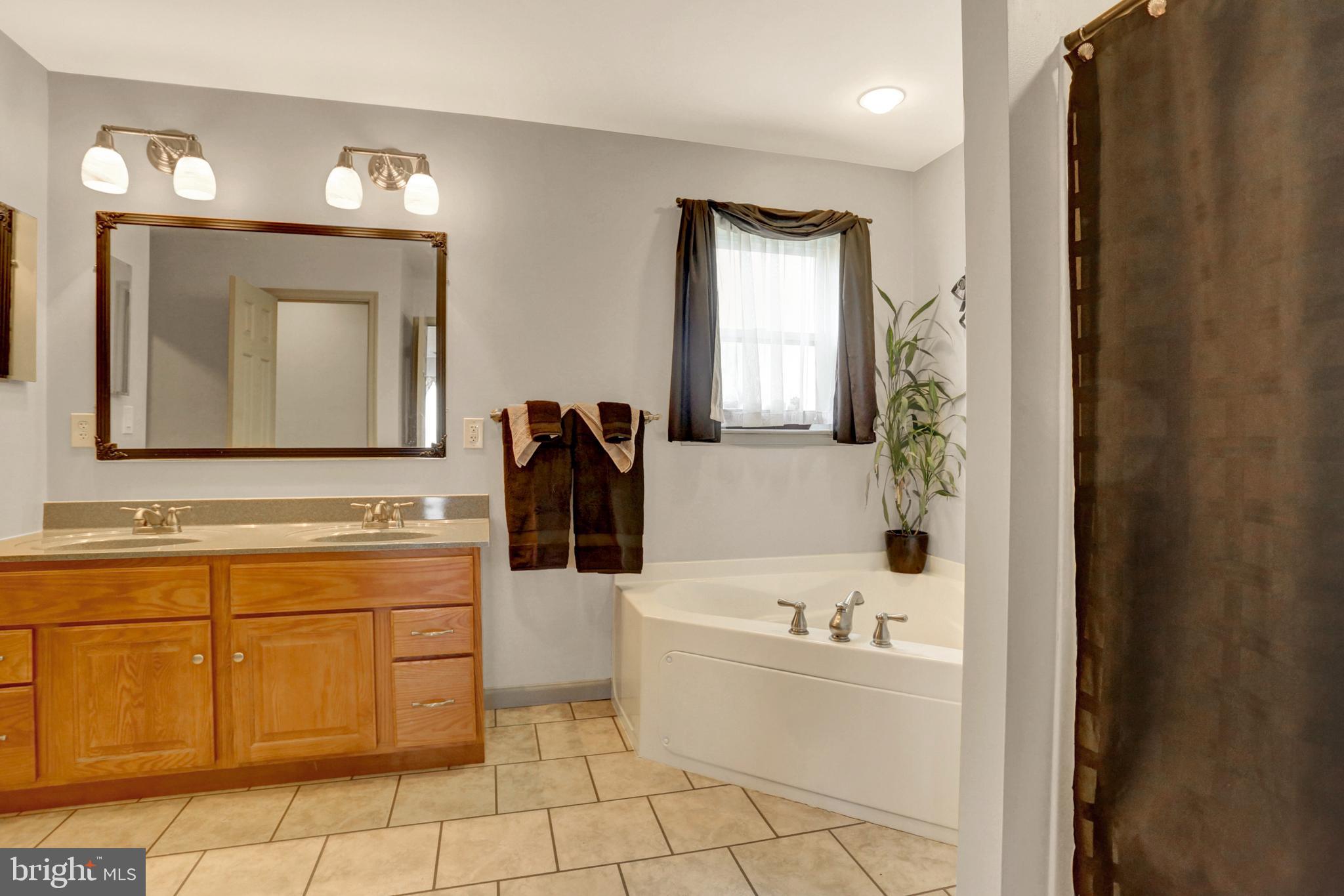 57 Maphelia Road York, PA 17406 - Photo 31 of 59 Gallery Image 31