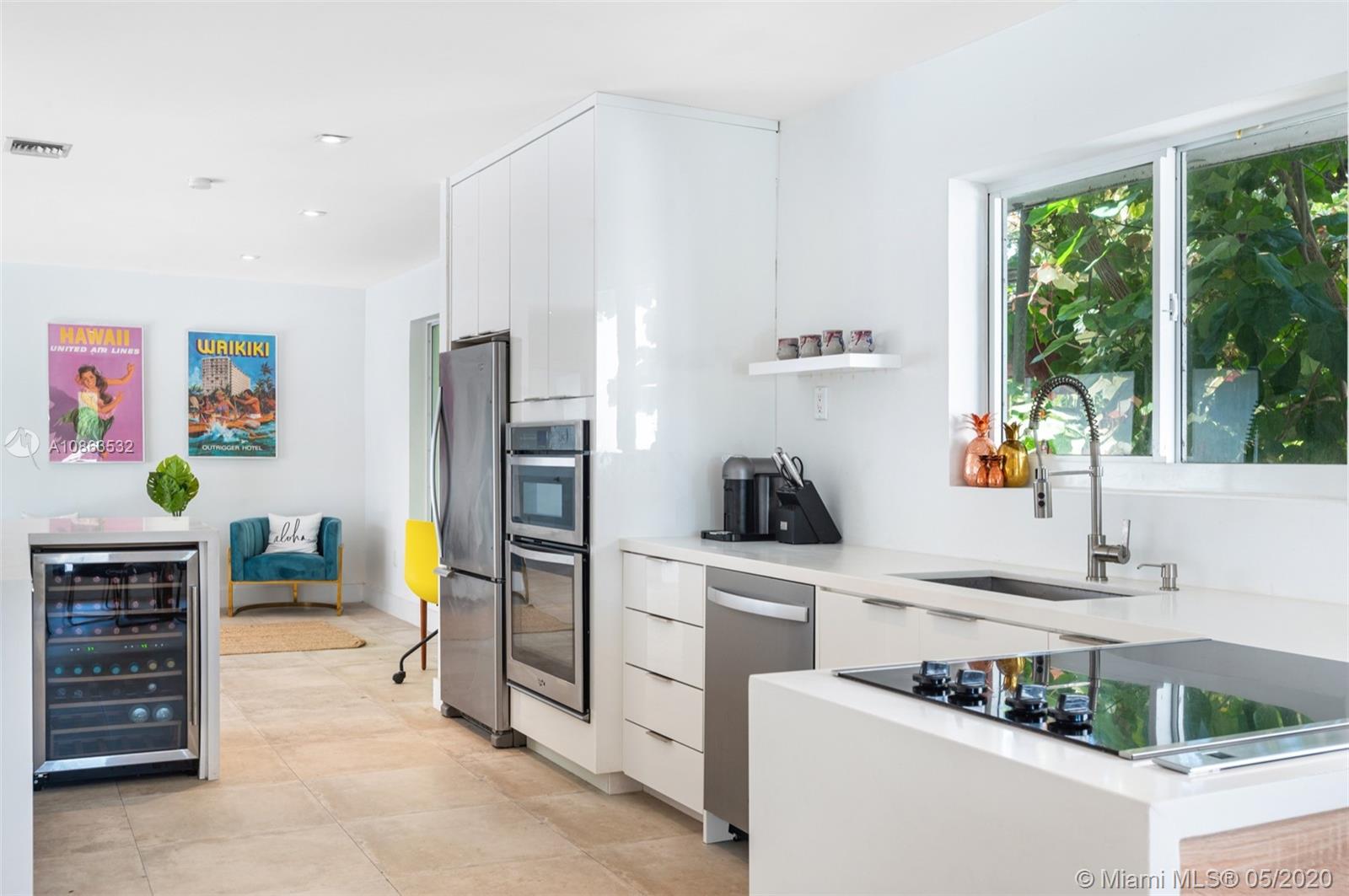 518 West 30th Street Miami Beach, FL 33140 - Photo 4 of 38