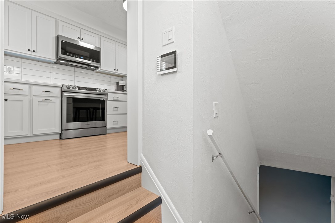4289 Swaffield Drive Cleveland, OH 44121 - Photo 29 of 41 Gallery Image 29