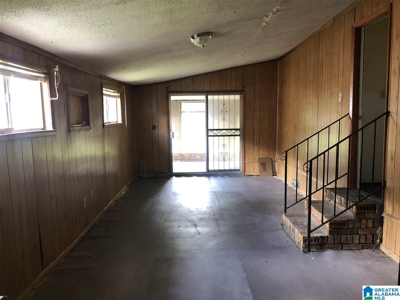 217 11th Avenue Southwest Birmingham, AL 35211 - Photo 12 of 13