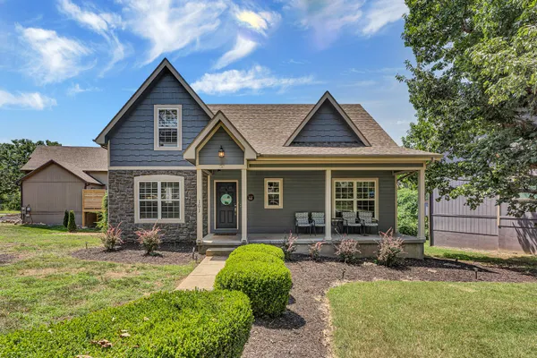 $519,000 | 161 Foggy Bay Lane, Hollister, MO 65672