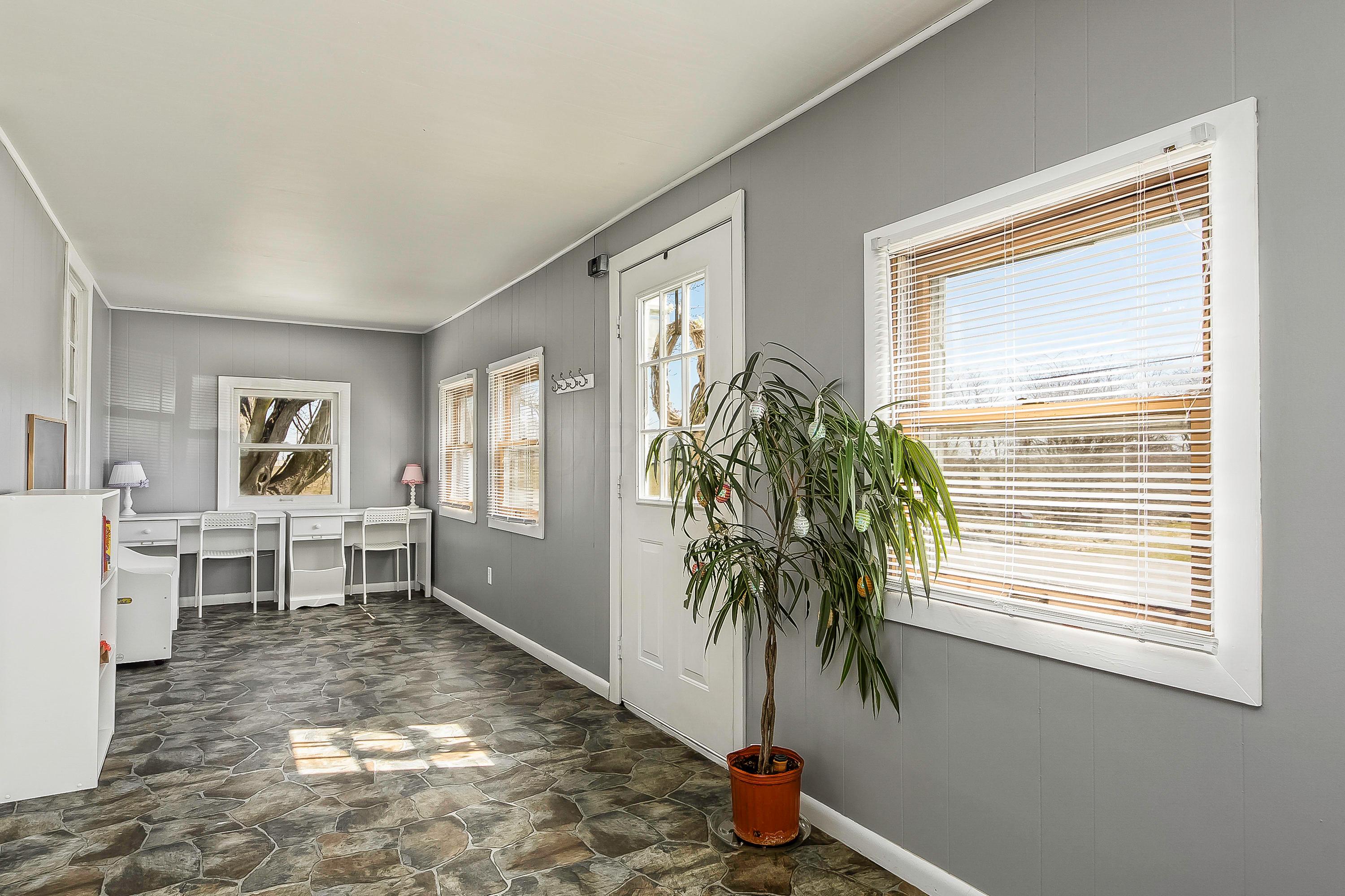 13286 Ridgeway Road Orient, OH 43146 - Photo 7 of 47 Gallery Image 7