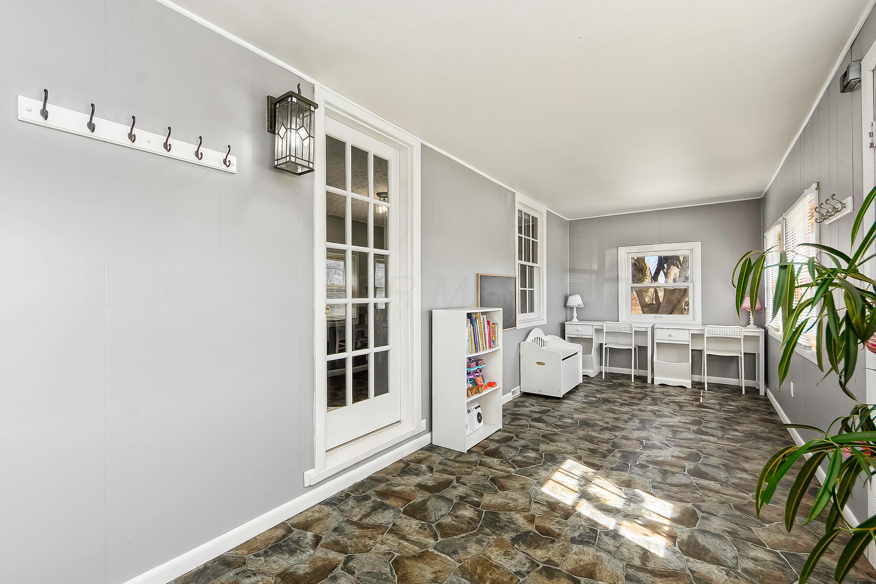 13286 Ridgeway Road Orient, OH 43146 - Photo 8 of 47 Gallery Image 8