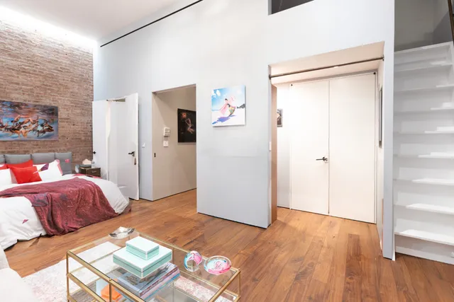 $3,950,000 | 59 Barrow Street, Unit 1 | West Village