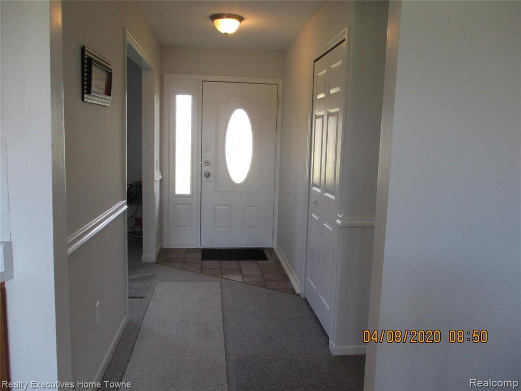 8525 Bryce Road Avoca, MI 48006 - Photo 10 of 26
