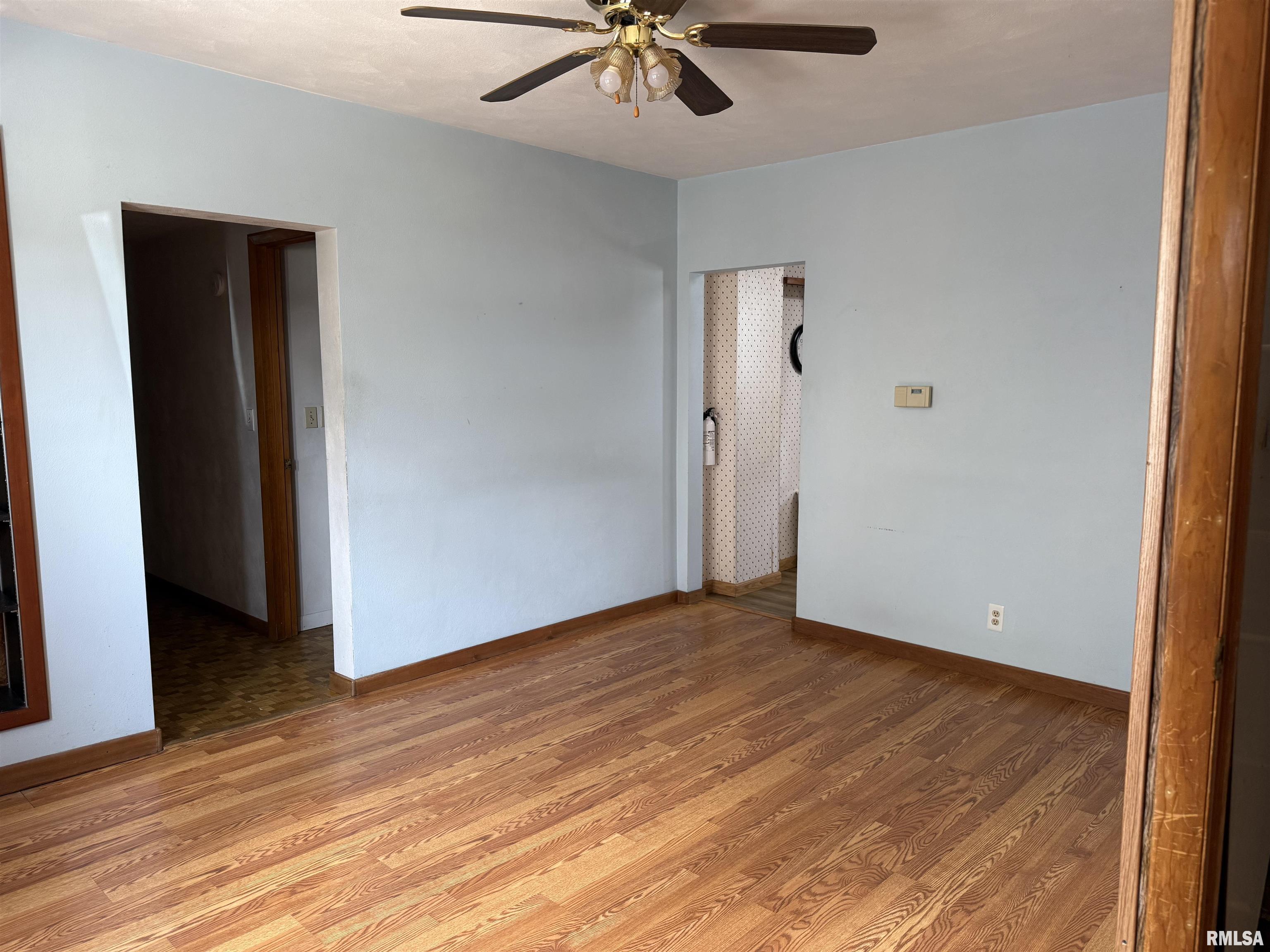 528 North Ave A Canton, IL 61520 - Photo 12 of 23