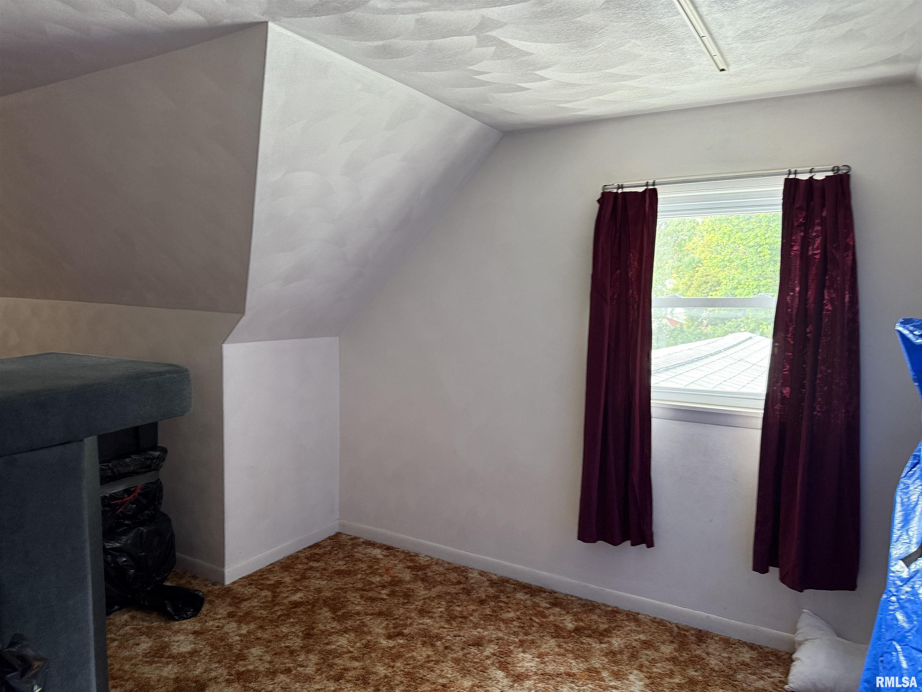 528 North Ave A Canton, IL 61520 - Photo 15 of 23