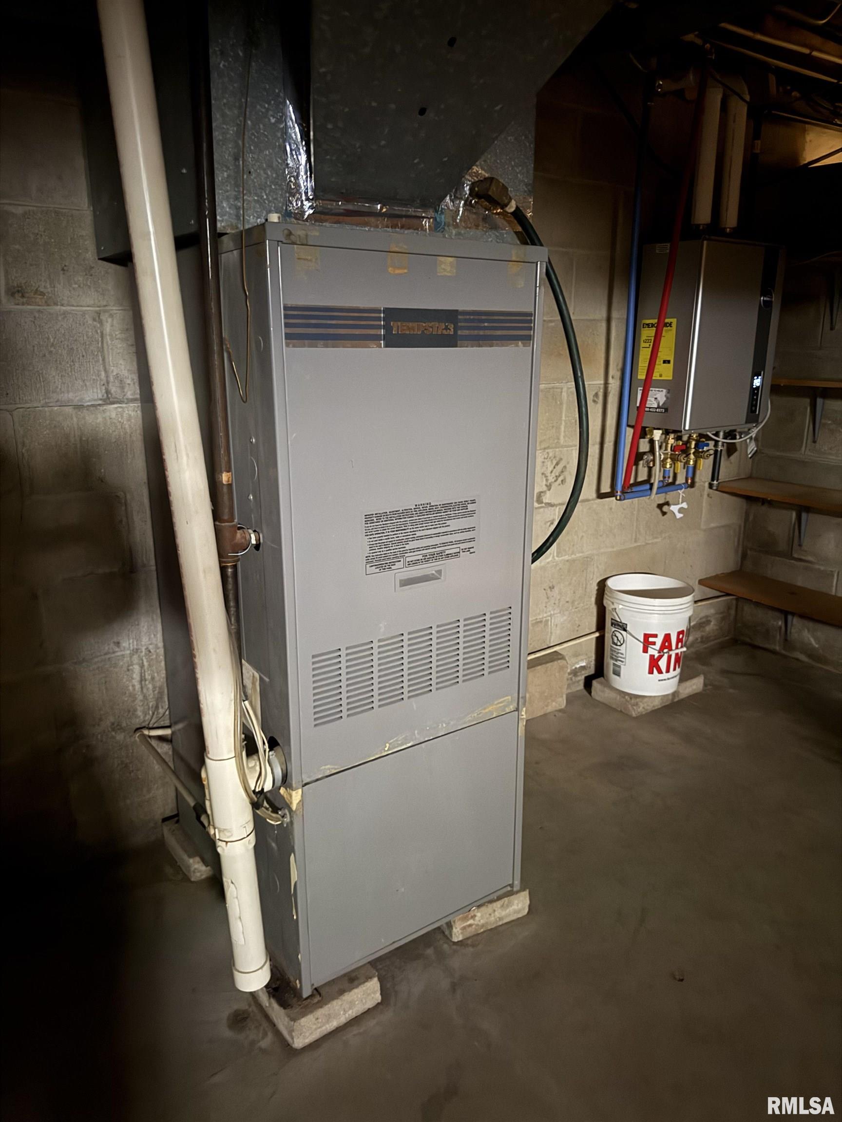 528 North Ave A Canton, IL 61520 - Photo 21 of 23