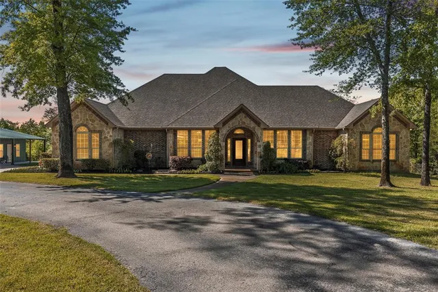 $774,900 | 213 Rs County Road 2226, Emory, TX 75440
