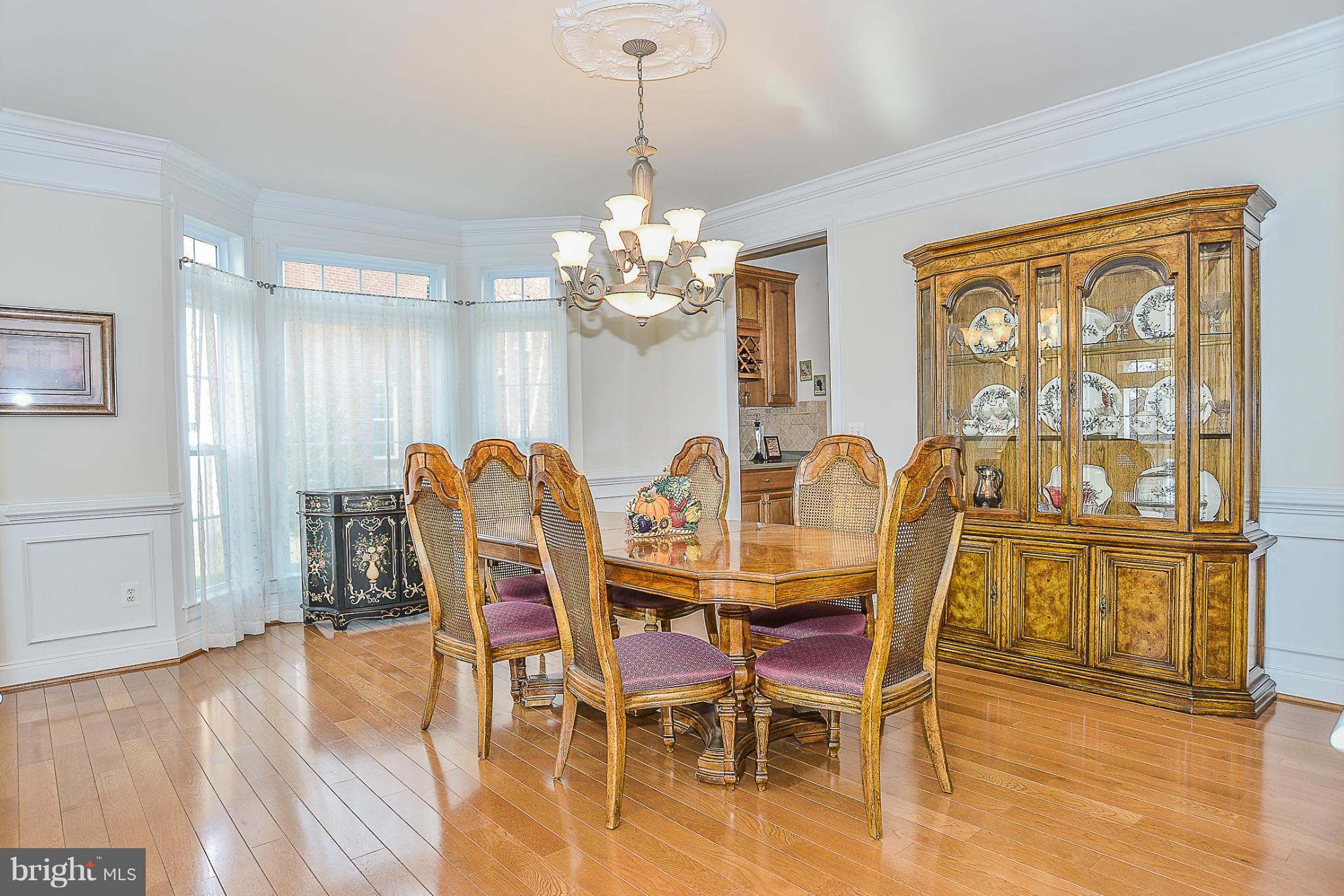 7714 Huntsman Boulevard Springfield, VA 22153 - Photo 13 of 30 Dining Room