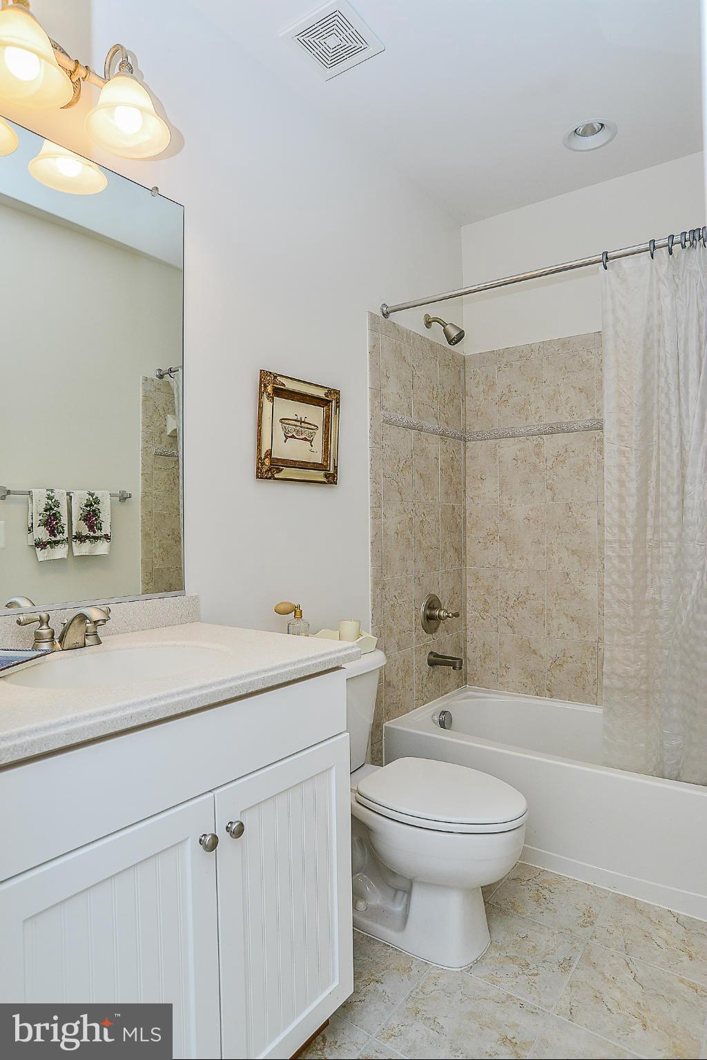 7714 Huntsman Boulevard Springfield, VA 22153 - Photo 26 of 30 Bath