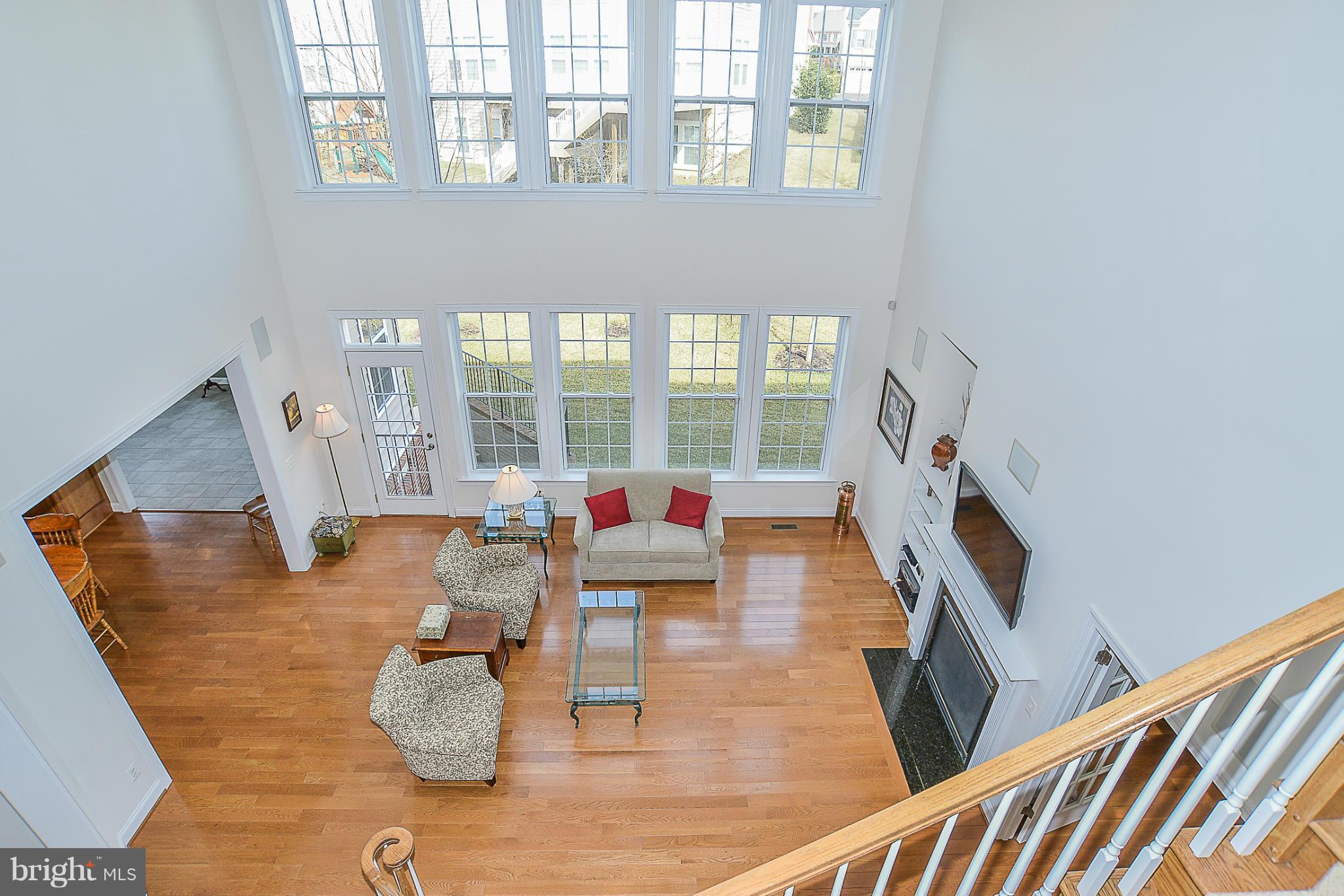 7714 Huntsman Boulevard Springfield, VA 22153 - Photo 5 of 30 Family Room