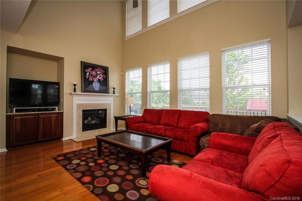 5922 Trailwater Road Charlotte, NC 28278 - Photo 4 of 24 Gallery Image 4