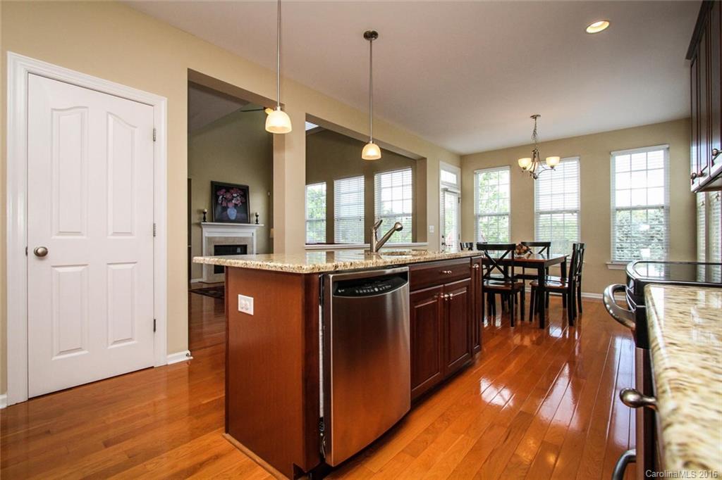 5922 Trailwater Road Charlotte, NC 28278 - Photo 7 of 24 Gallery Image 7