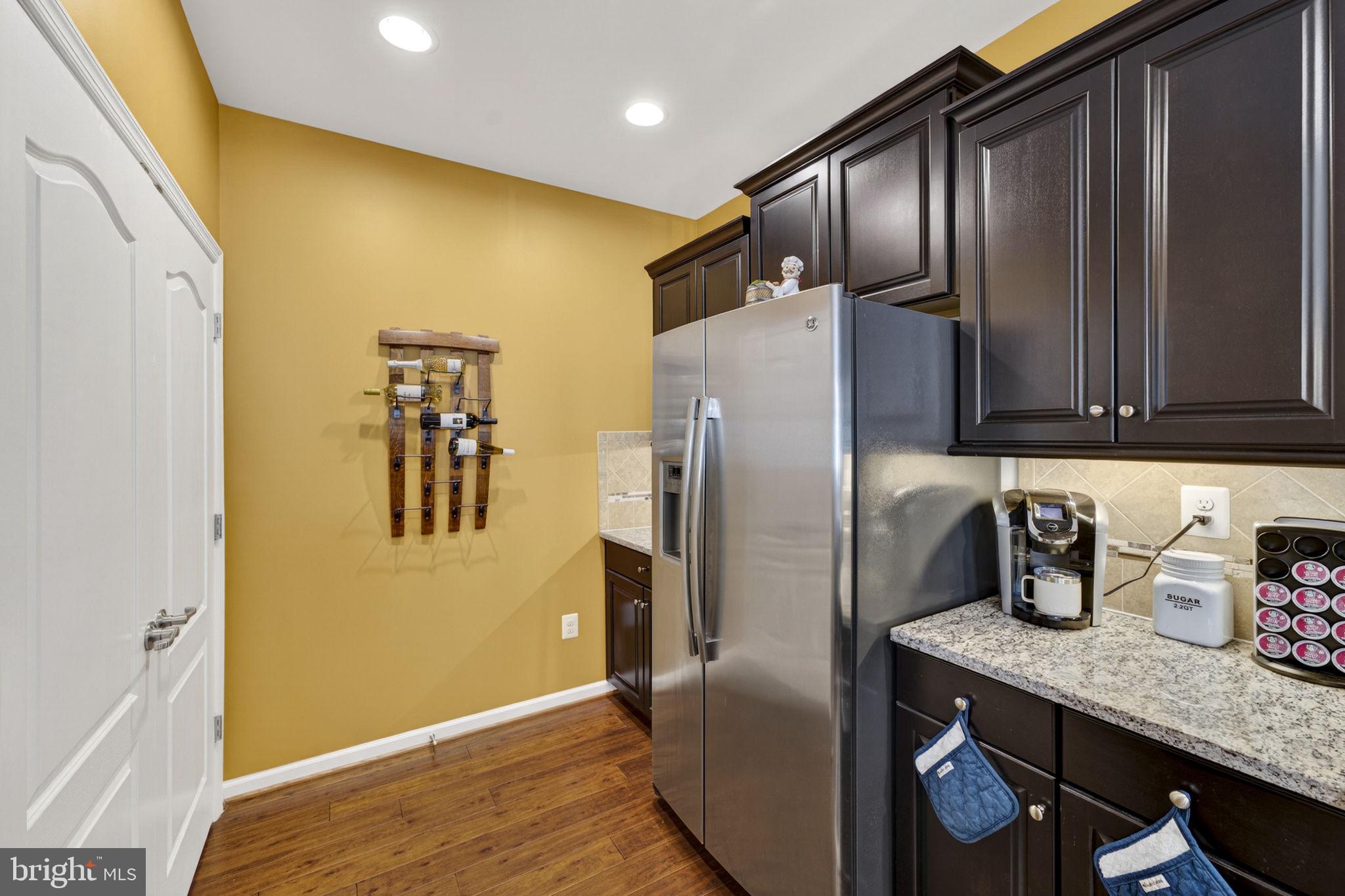 42553 Sunset Ridge Square Ashburn, VA 20148 - Photo 16 of 51 Kitchen