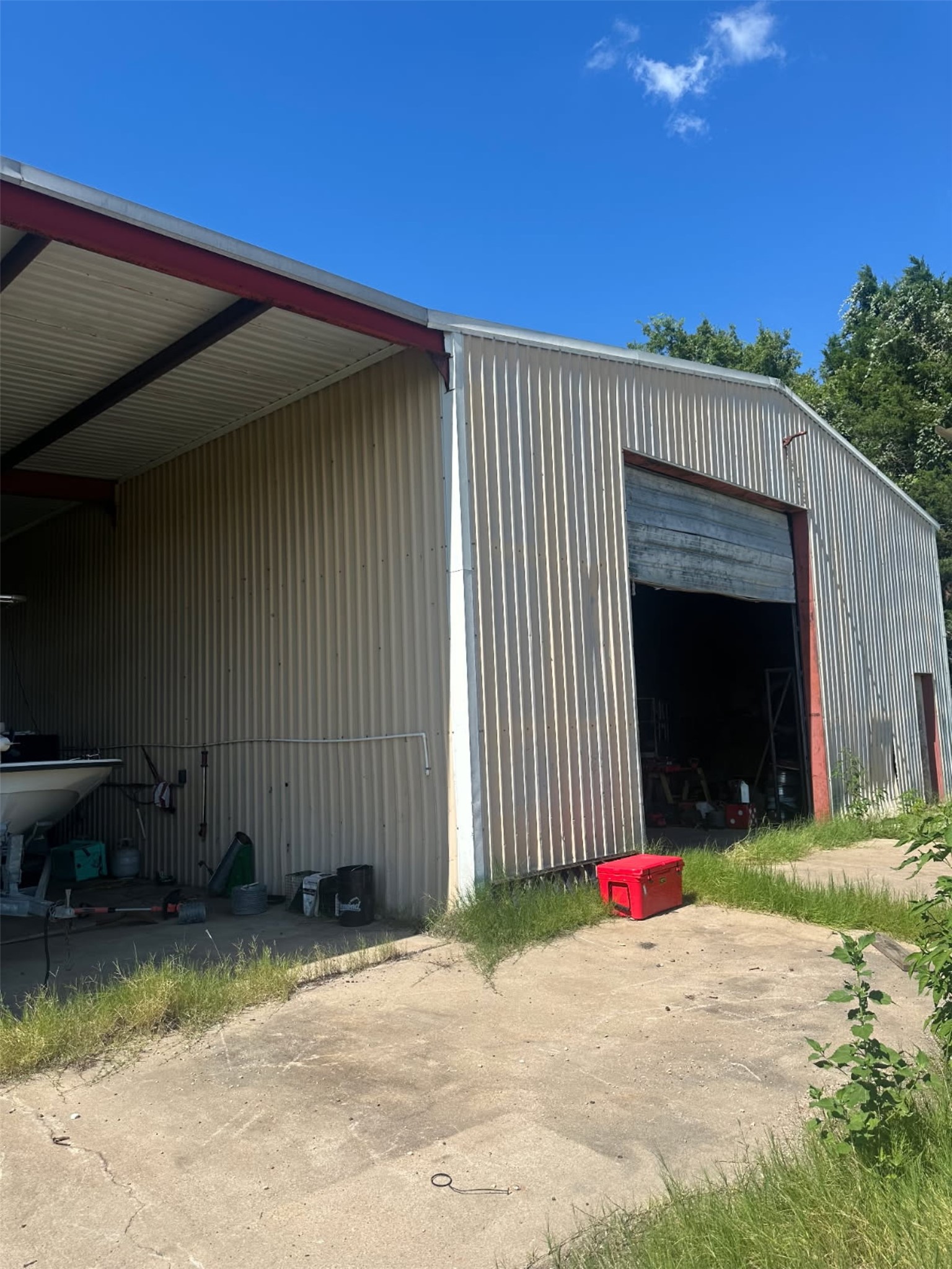20 Red Tip Lane Brenham, TX 77833 - Photo 14 of 27 a backyard of a house