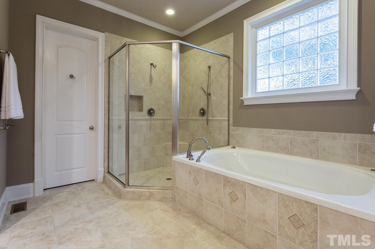 5204 Wynneford Way Raleigh, NC 27614 - Photo 14 of 26 Gallery Image 14