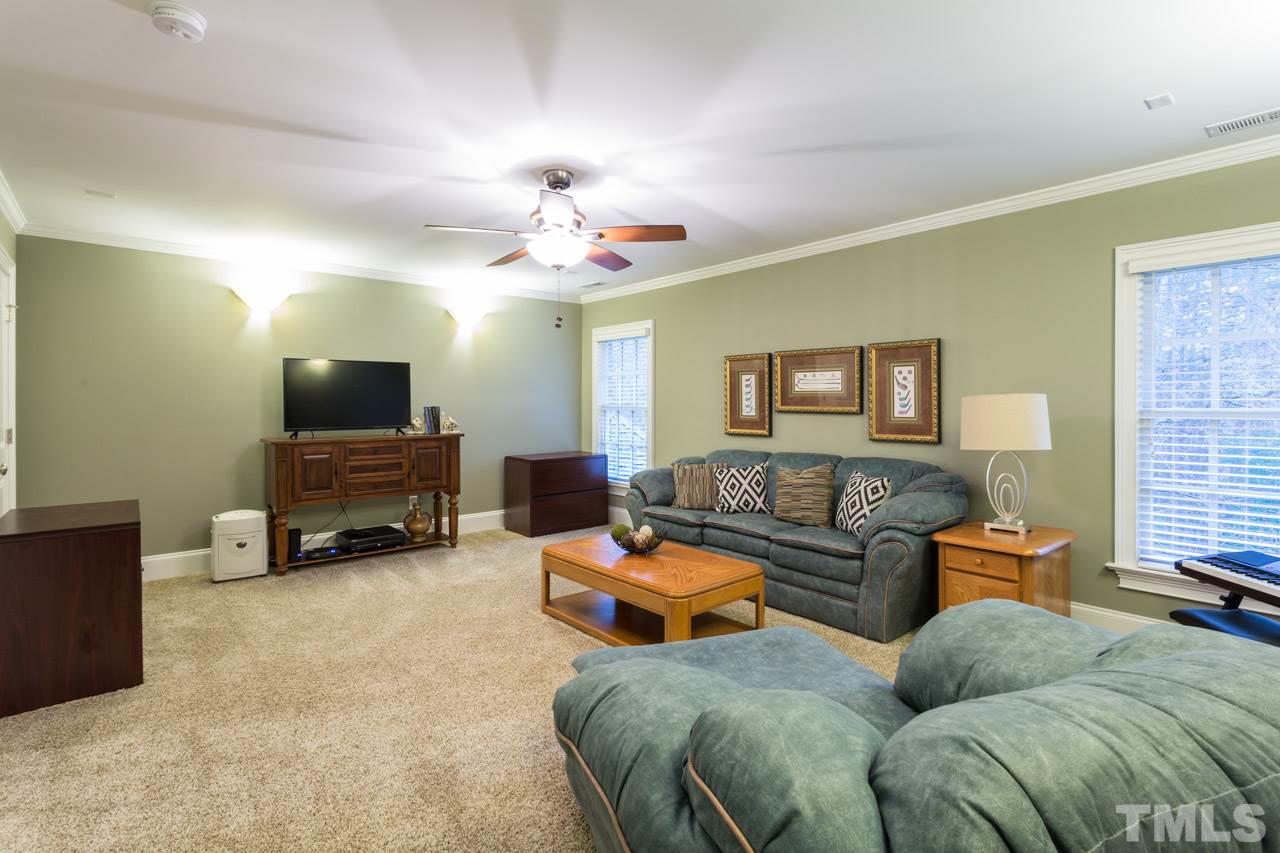 5204 Wynneford Way Raleigh, NC 27614 - Photo 16 of 26 Gallery Image 16