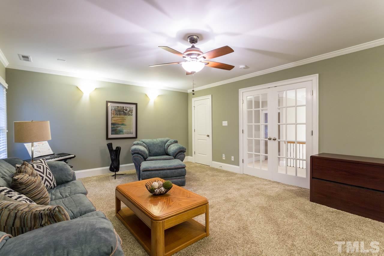 5204 Wynneford Way Raleigh, NC 27614 - Photo 18 of 26 Gallery Image 18
