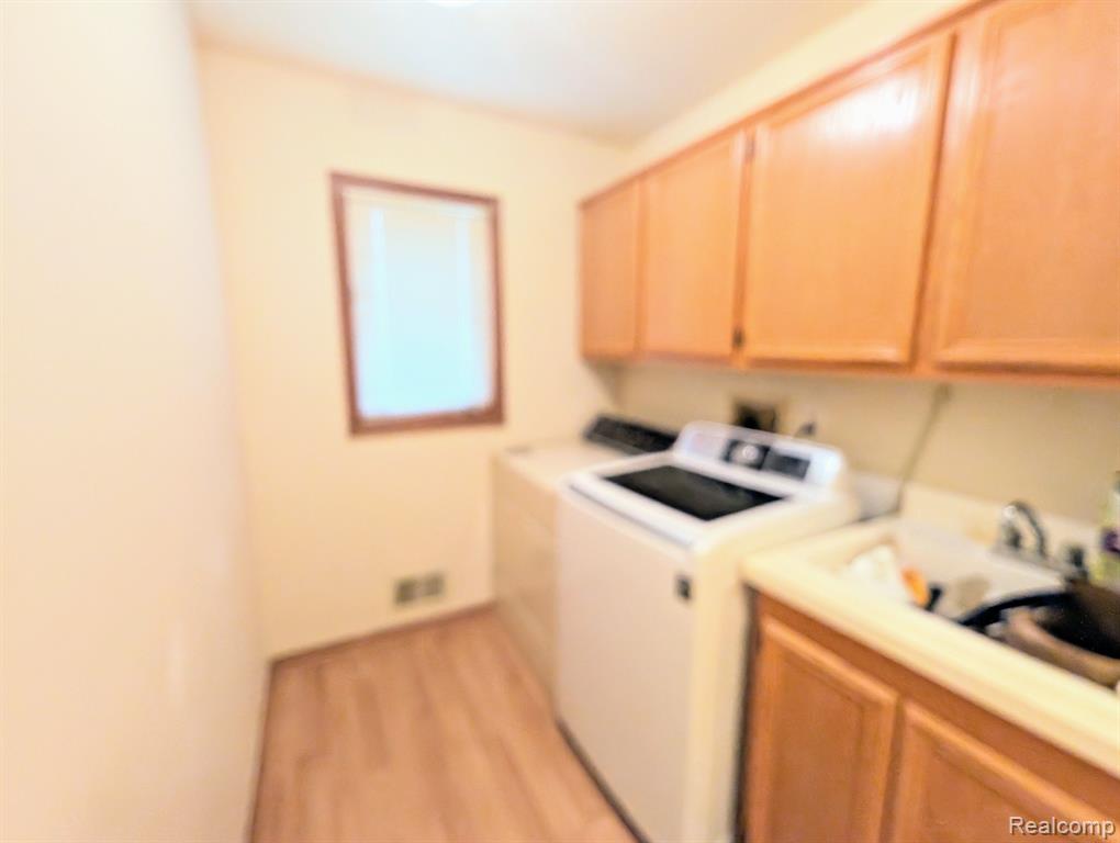 421 Buttercup Drive Rochester Hills, MI 48307 - Photo 14 of 21
