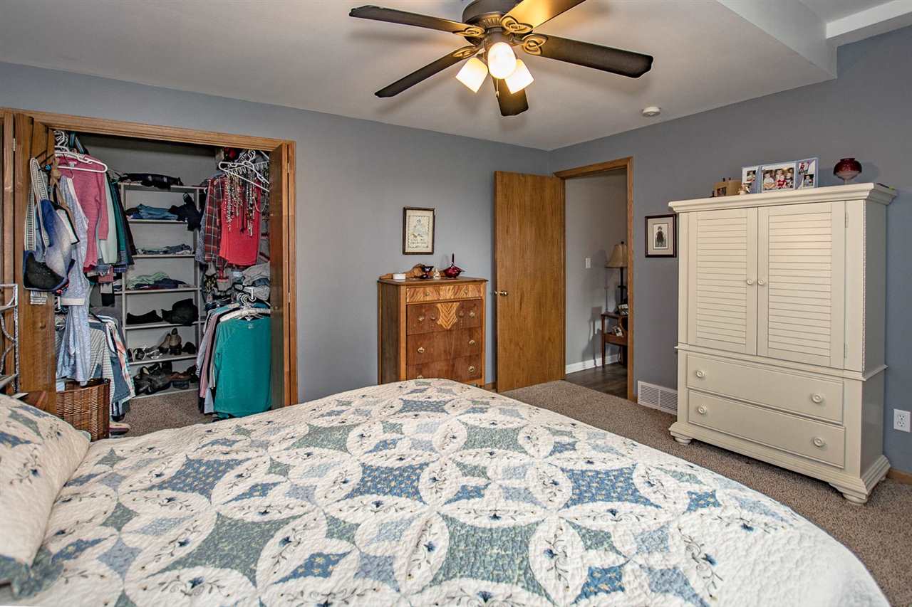 900 Vista Road Ely, IA 52227 - Photo 33 of 41 Gallery Image 33
