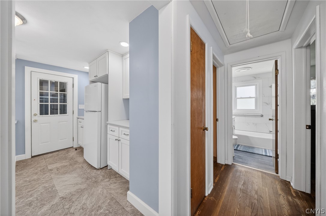 313 South Terry Road Syracuse, NY 13219 - Photo 11 of 30