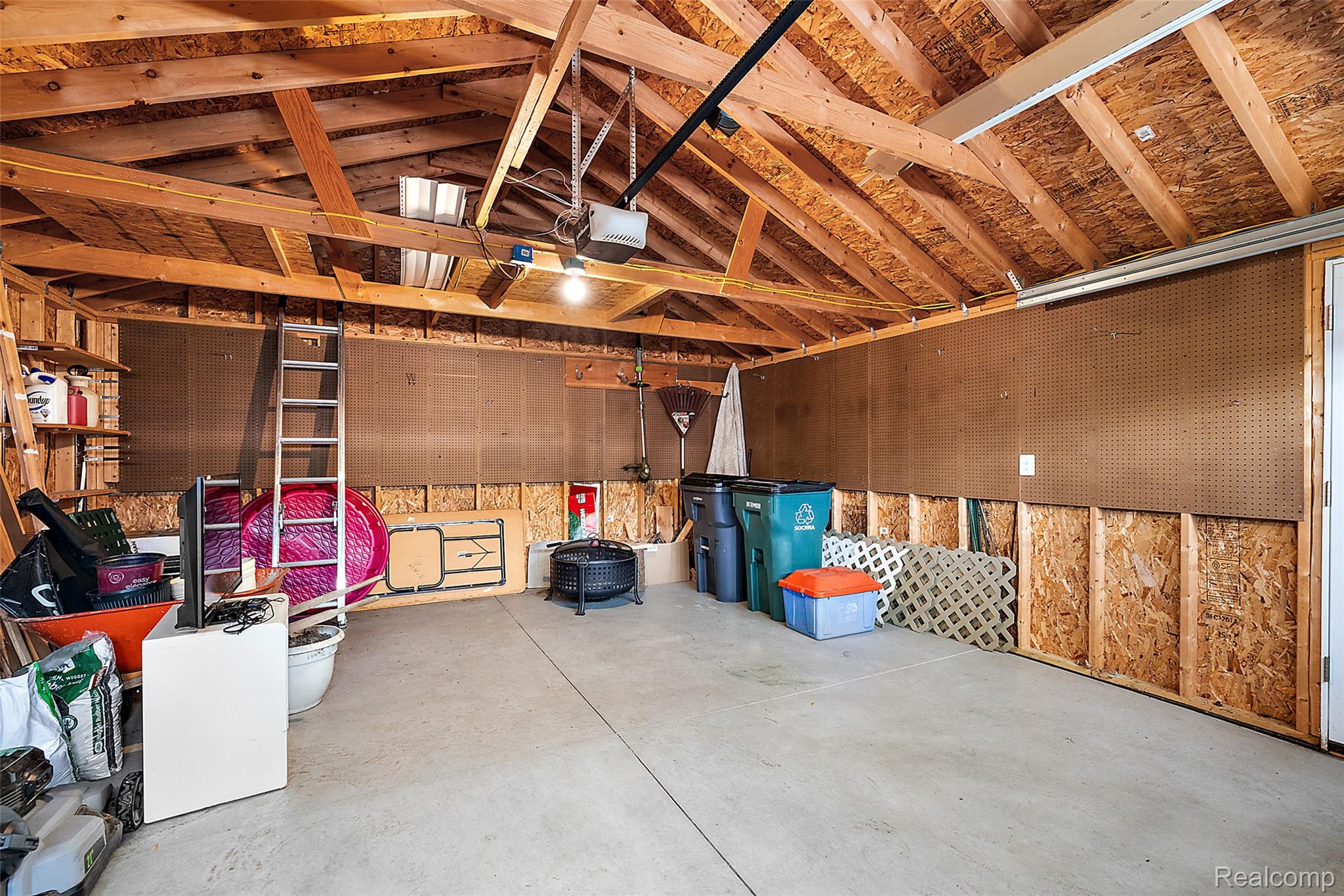 2386 Milverton Road Troy, MI 48083 - Photo 52 of 65 Interior Garage