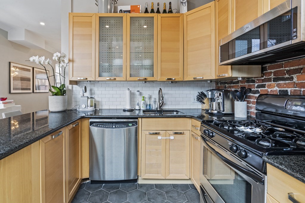 74 Appleton Street, Unit 3 Boston, MA 02116 - Photo 9 of 21 Gallery Image 9