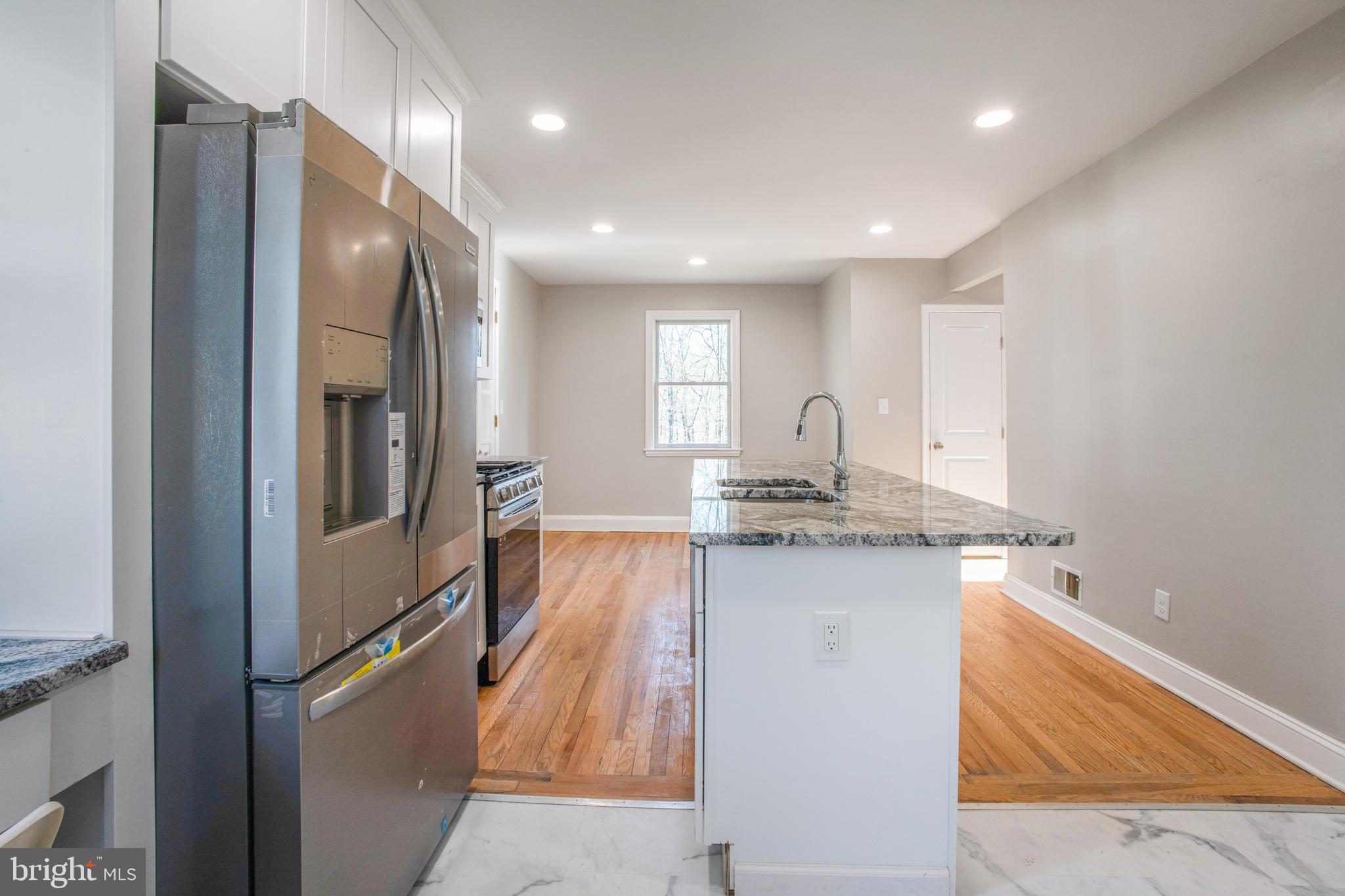 4635 Briarclift Road Baltimore, MD 21229 - Photo 13 of 48