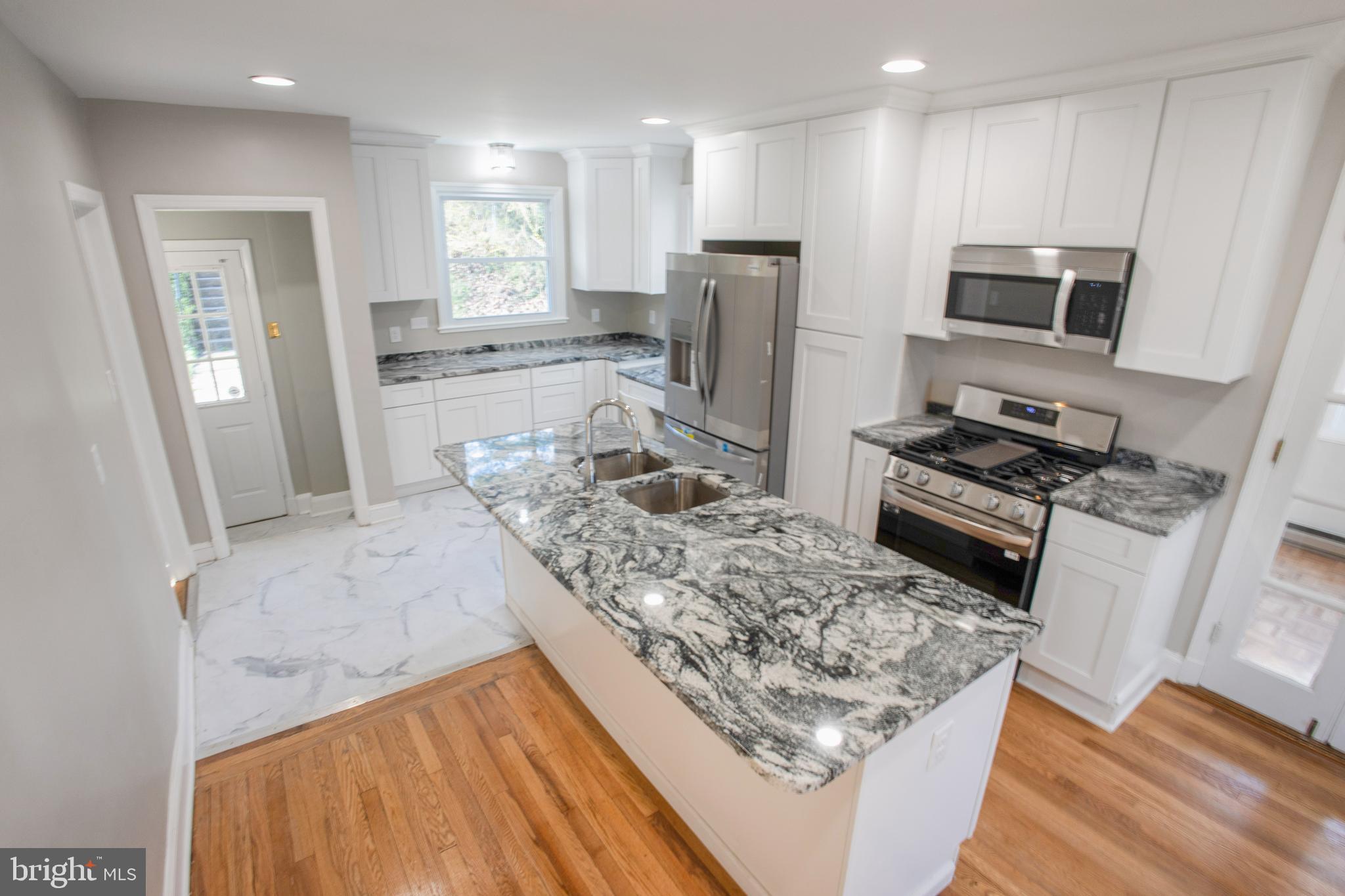 4635 Briarclift Road Baltimore, MD 21229 - Photo 15 of 48