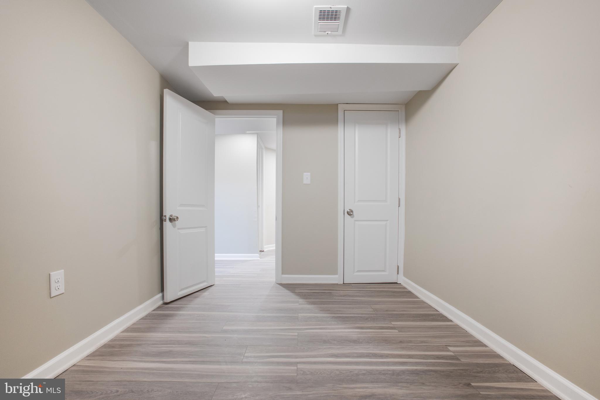 4635 Briarclift Road Baltimore, MD 21229 - Photo 21 of 48