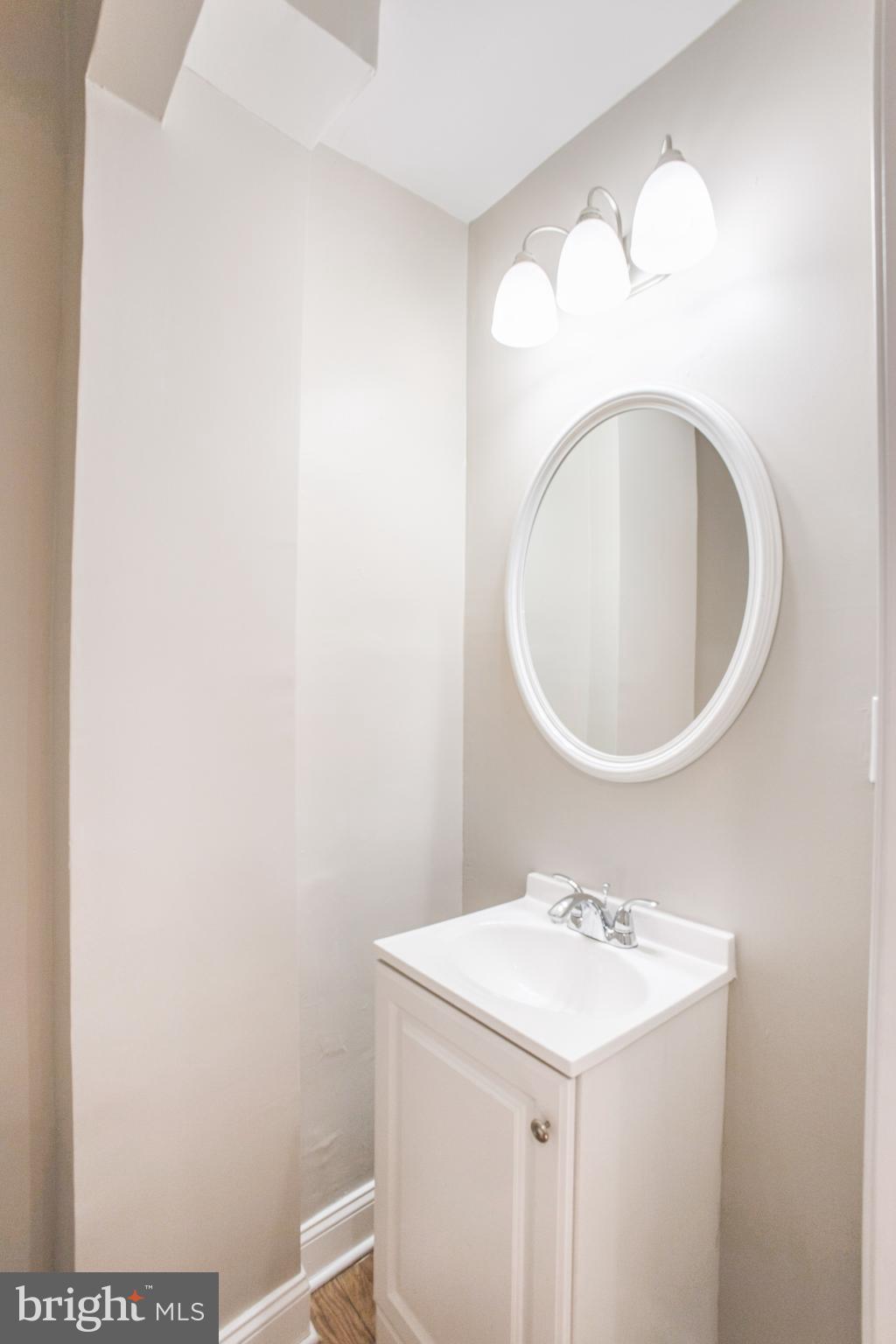 4635 Briarclift Road Baltimore, MD 21229 - Photo 7 of 48