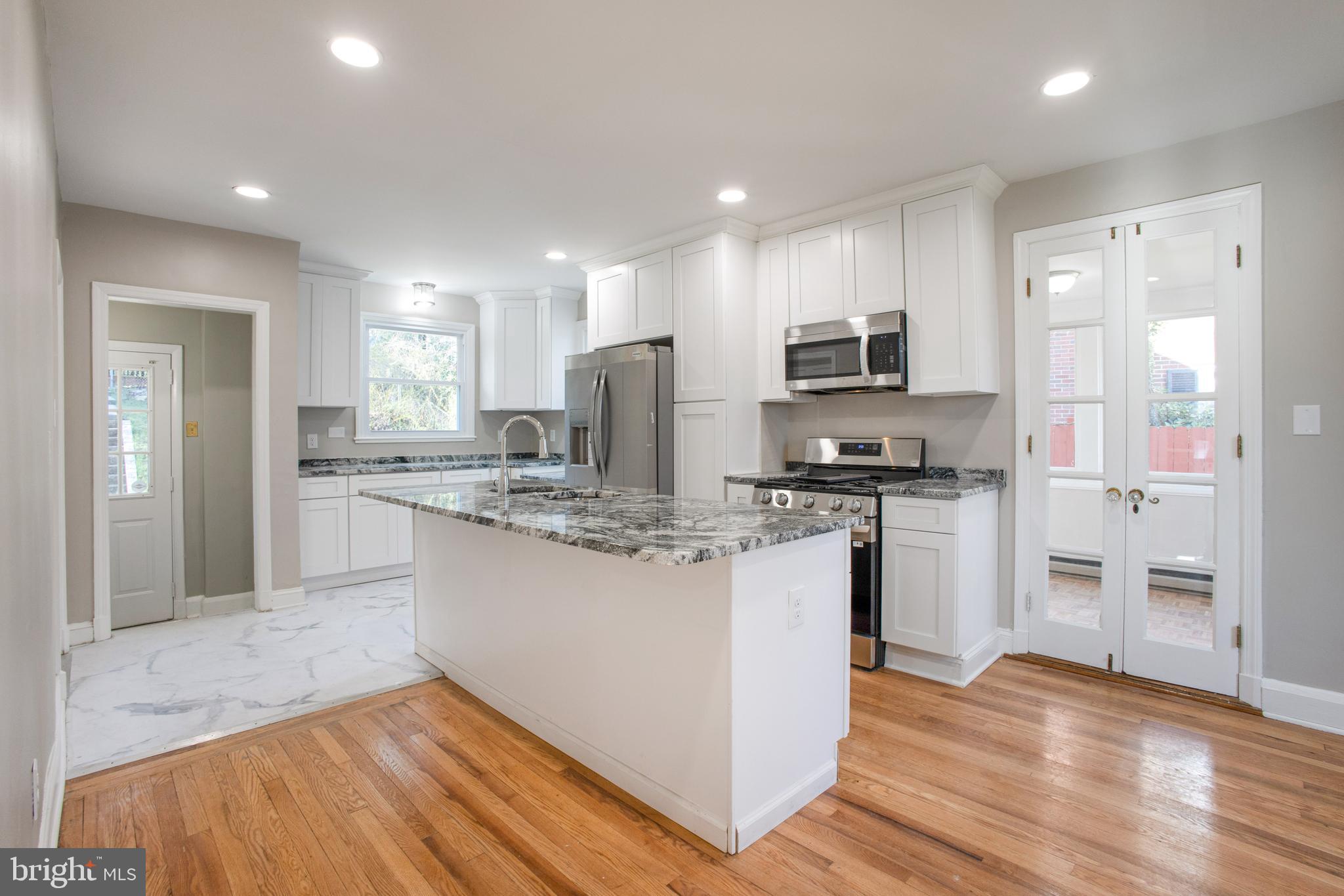 4635 Briarclift Road Baltimore, MD 21229 - Photo 9 of 48