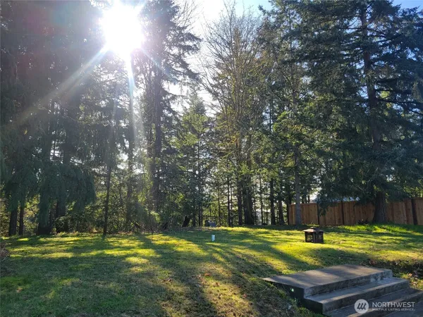 $669,000 | 17106 116th Street East, Bonney Lake, WA 98391