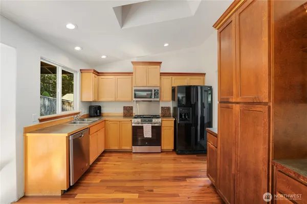 $669,000 | 17106 116th Street East, Bonney Lake, WA 98391