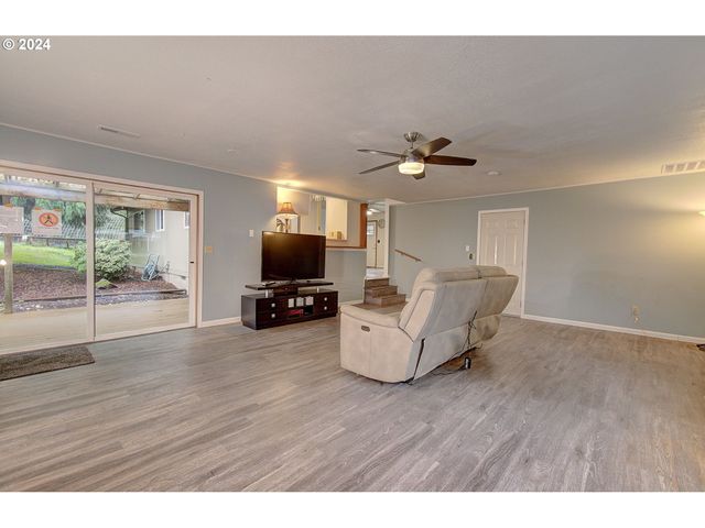 $490,000 | 7307 Northeast 64th Court, Vancouver, WA 98661