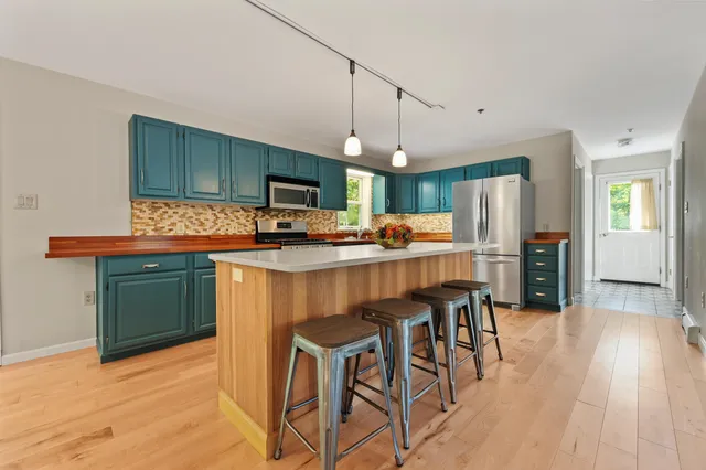 $659,900 | 63 West Side Woods, North Conway, NH 03860