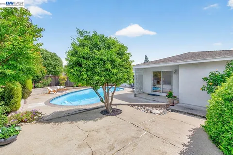 $1,550,000 | 7449 Muirwood Court, Pleasanton, CA 94588