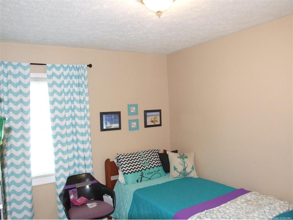 2032 Henriott Road Georgetown, IN 47122 - Photo 13 of 23