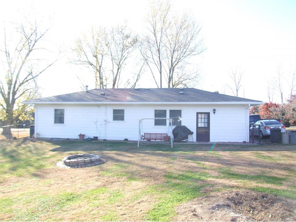 2032 Henriott Road Georgetown, IN 47122 - Photo 2 of 23