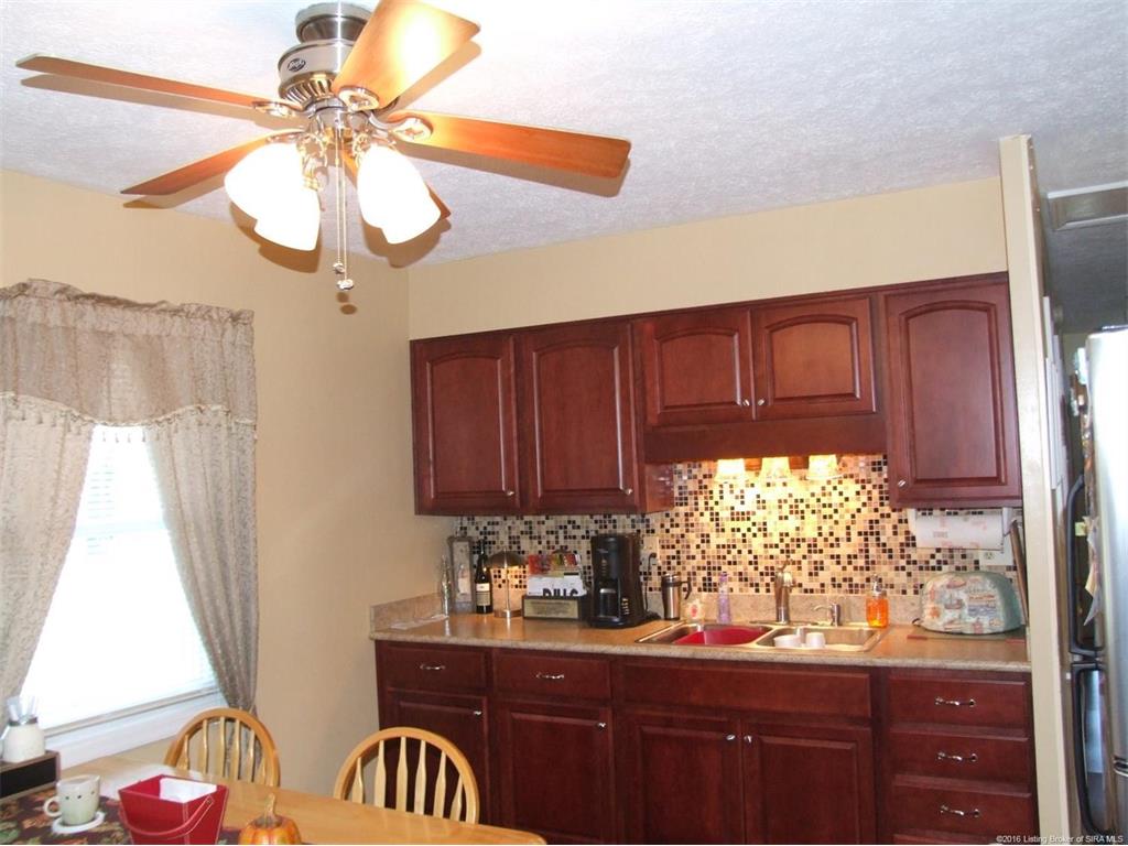 2032 Henriott Road Georgetown, IN 47122 - Photo 3 of 23