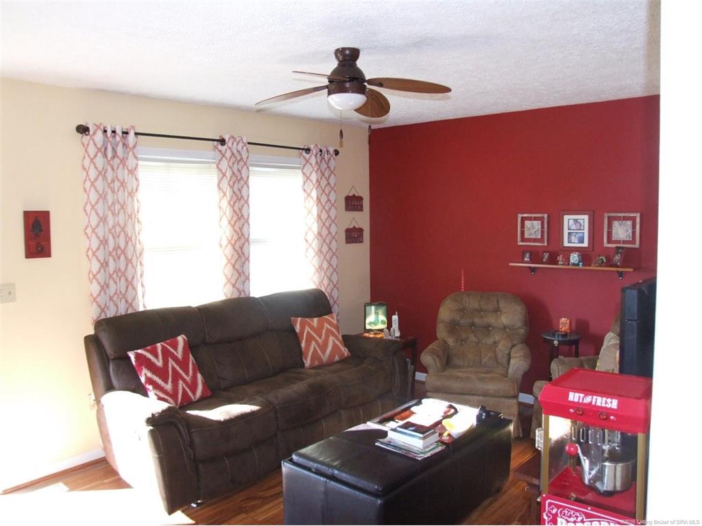2032 Henriott Road Georgetown, IN 47122 - Photo 5 of 23
