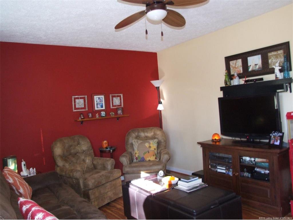 2032 Henriott Road Georgetown, IN 47122 - Photo 6 of 23