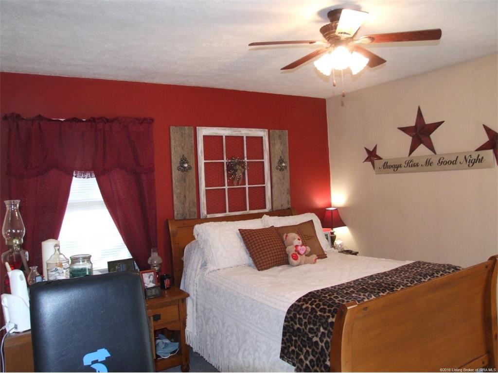 2032 Henriott Road Georgetown, IN 47122 - Photo 8 of 23
