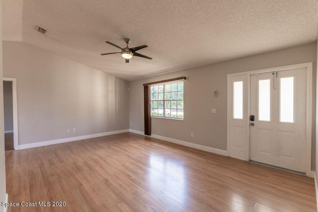 230 Lanack Road Southeast Palm Bay, FL 32909 - Photo 8 of 29 NZ7_2727