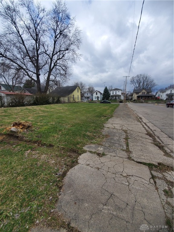 453 East Pleasant Street Springfield, OH 45505 - Photo 4 of 5