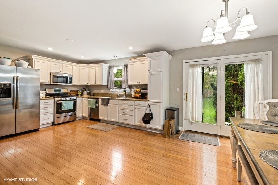 4667 Middle Road Gurnee, IL 60031 - Photo 3 of 13